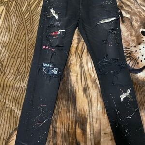 AMIRI Black Skinny Jeans with Embroidered Accents